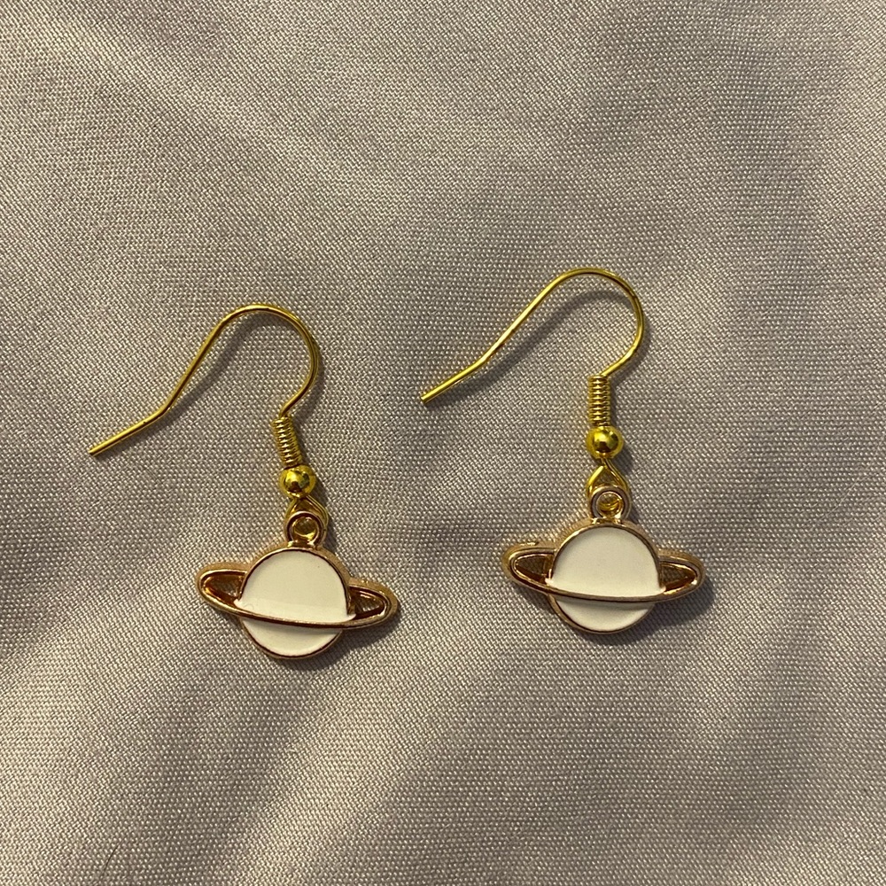 Saturn Earrings 🪐